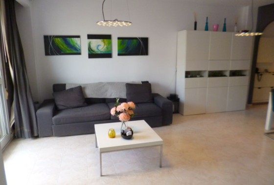 Herverkoop - Appartement / Flat -
La Florida - Inland