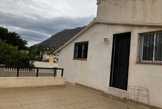 Herverkoop - Vrijstaande Villa -
Orxeta - Costa Blanca