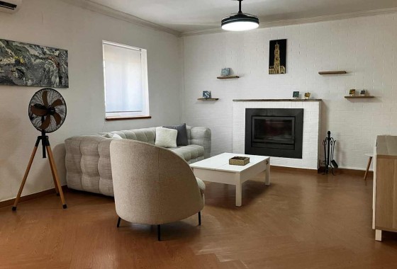 Herverkoop - Vrijstaande Villa -
Biar - Costa Blanca