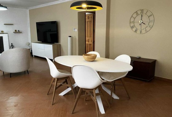 Herverkoop - Vrijstaande Villa -
Biar - Costa Blanca