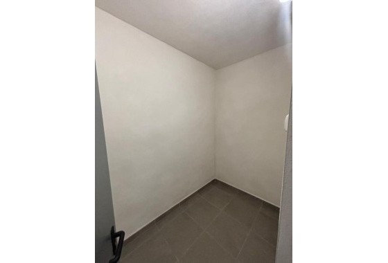 Resale - Wohnung / Appartement -
Punta Prima - Orihuela Costa