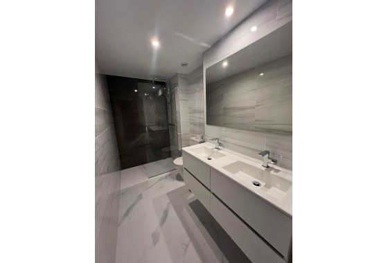 Resale - Wohnung / Appartement -
Punta Prima - Orihuela Costa