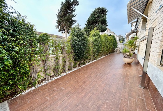 Venta - Chalet Independiente -
Torrevieja - Costa Blanca