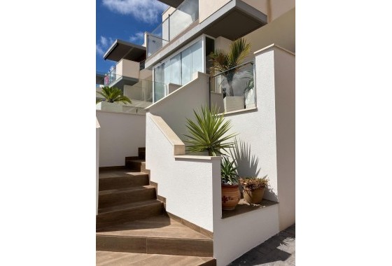 Sprzedaż - Apartament / Mieszkanie -
San Miguel de Salinas - Las Colinas