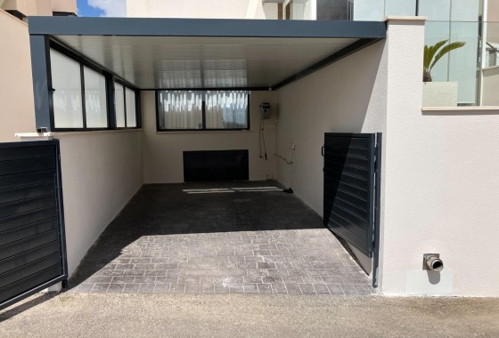 Sprzedaż - Apartament / Mieszkanie -
San Miguel de Salinas - Las Colinas