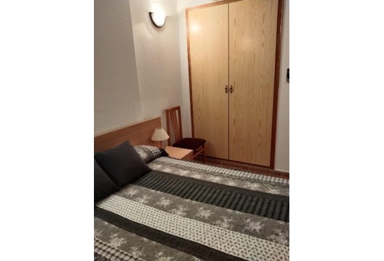 Resale - Wohnung / Appartement -
Torrevieja - Parque Acuático - Sector 25