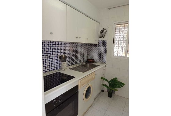 Herverkoop - Appartement / Flat -
Torrevieja - Auguas Neuvas