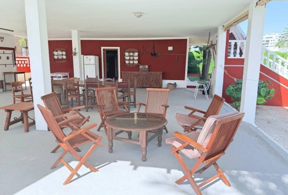 Venta - Chalet Independiente -
Campoamor