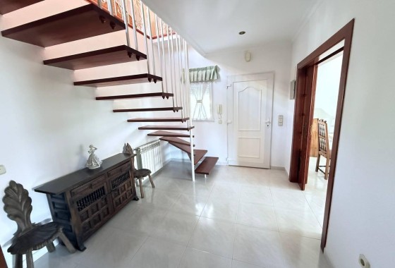 Venta - Chalet Independiente -
Campoamor