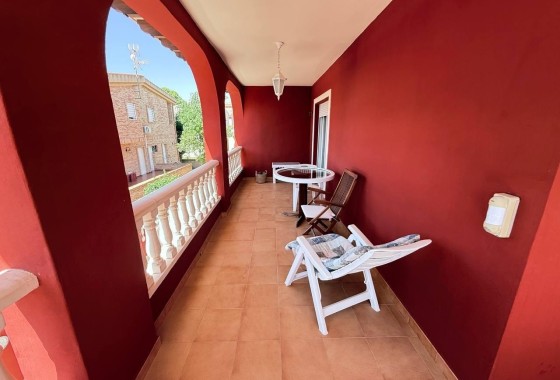 Venta - Chalet Independiente -
Campoamor