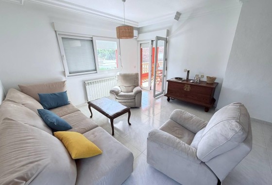 Venta - Chalet Independiente -
Campoamor