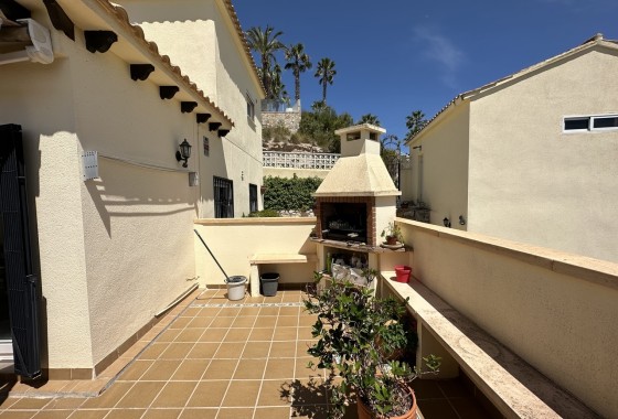 Sprzedaż - Willa wolnostojąca -
Villamartín - Costa Blanca