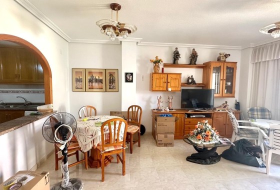 Venta - Apartamento / Piso -
Torrevieja - Center