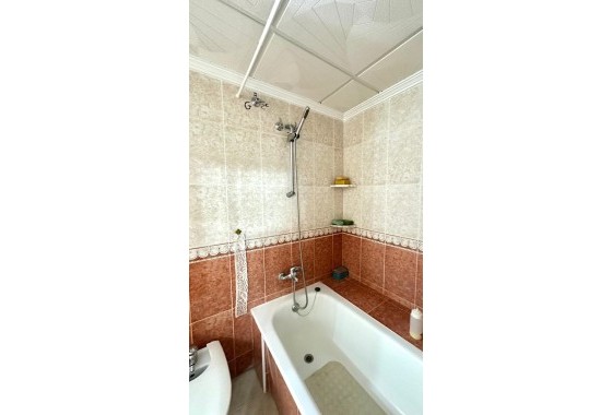 Venta - Apartamento / Piso -
Torrevieja - Center