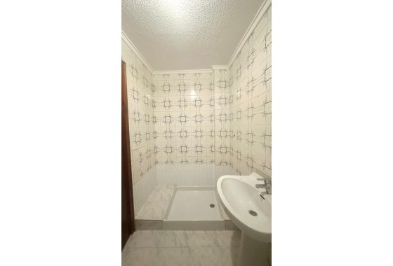 Sale - Apartment Flat -
Torrevieja - Estacion de autobuses