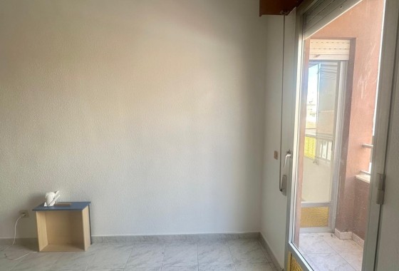 Sale - Apartment Flat -
Torrevieja - Estacion de autobuses