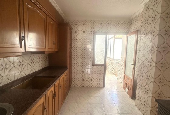 Sale - Apartment Flat -
Torrevieja - Estacion de autobuses