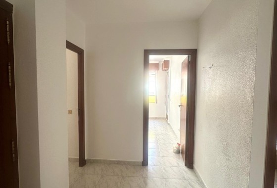 Sale - Apartment Flat -
Torrevieja - Estacion de autobuses