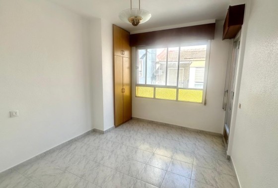 Sale - Apartment Flat -
Torrevieja - Estacion de autobuses
