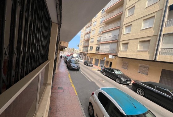 Herverkoop - Appartement / Flat -
Torrevieja - Playa del Cura