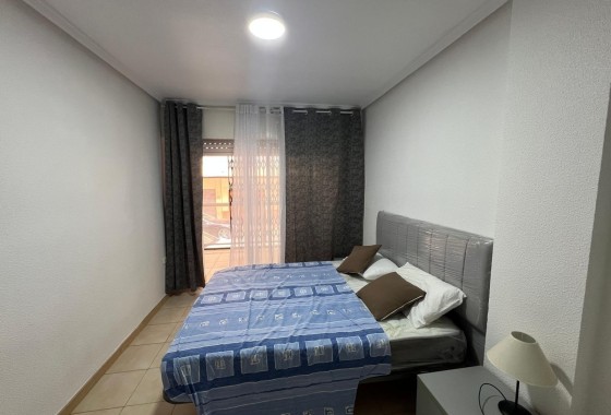 Herverkoop - Appartement / Flat -
Torrevieja - Playa del Cura