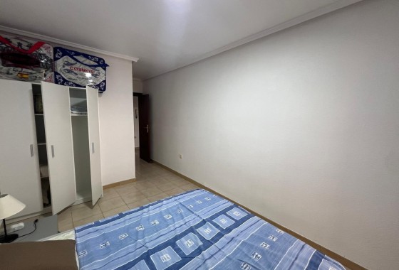 Herverkoop - Appartement / Flat -
Torrevieja - Playa del Cura