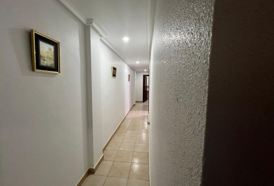 Herverkoop - Appartement / Flat -
Torrevieja - Playa del Cura