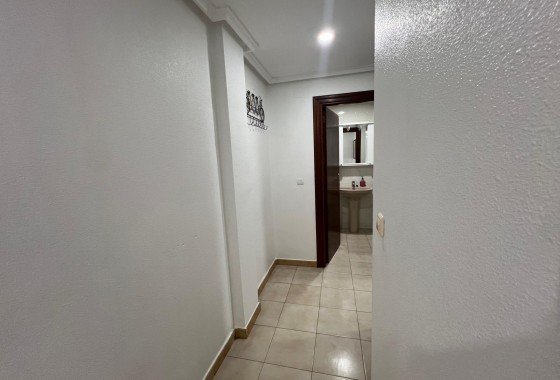 Herverkoop - Appartement / Flat -
Torrevieja - Playa del Cura