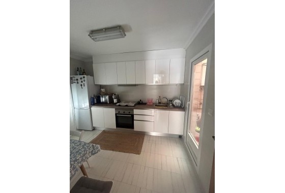 Sale - Town house -
Torrevieja - Center