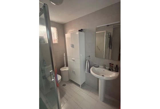 Sale - Town house -
Torrevieja - Center