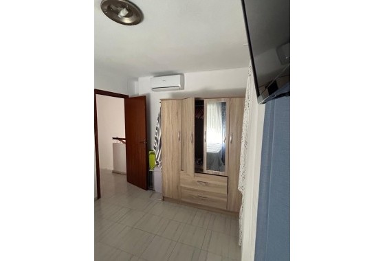 Sale - Town house -
Torrevieja - Center