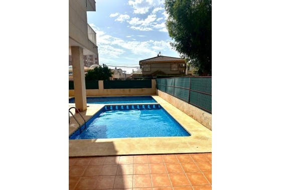 Venta - Apartamento / Piso -
Torrevieja - Playa del Cura