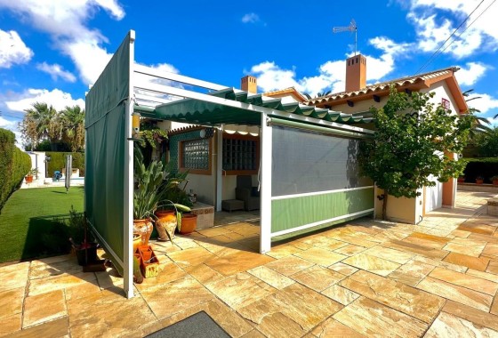 Venta - Chalet Independiente -
Cabo Roig - Costa Blanca