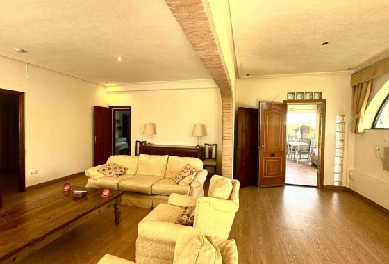Venta - Chalet Independiente -
Cabo Roig - Costa Blanca
