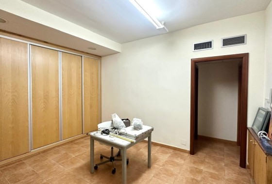 Wiederverkauf - Wohnung / Apartment -
Torrevieja
