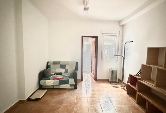 Wiederverkauf - Wohnung / Apartment -
Torrevieja