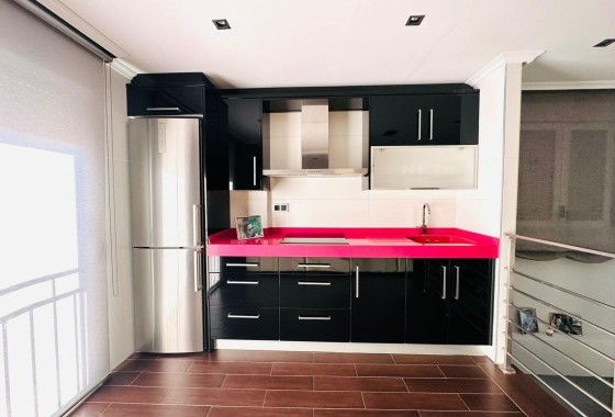 Resale - Wohnung / Appartement -
Torrevieja - Estacion de autobuses