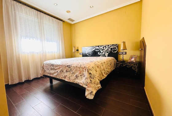 Resale - Wohnung / Appartement -
Torrevieja - Estacion de autobuses
