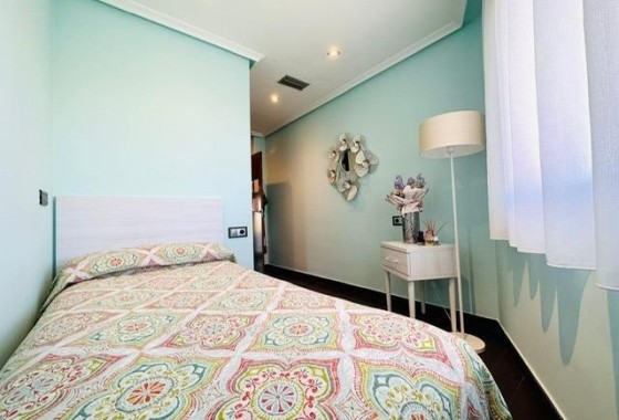 Resale - Wohnung / Appartement -
Torrevieja - Estacion de autobuses