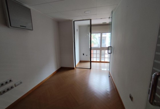 Herverkoop - Appartement / Flat -
Torrevieja - Puerto