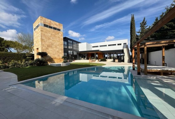 Herverkoop - Vrijstaande Villa -
Orihuela Costa - Altos de Campoamor