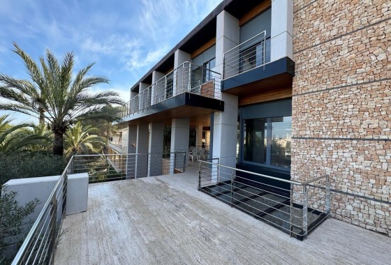 Herverkoop - Vrijstaande Villa -
Orihuela Costa - Altos de Campoamor