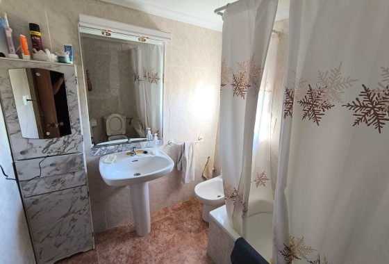 Resale - Freistehende Villa -
Yecla - Inland