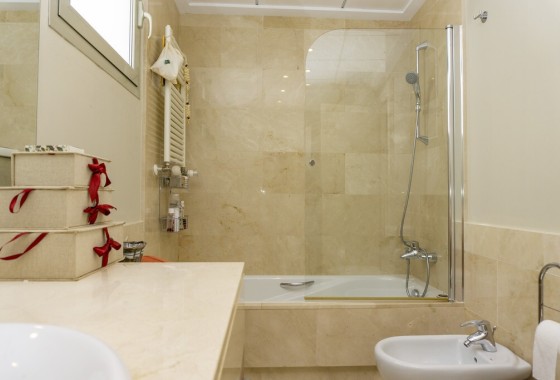 Venta - Chalet Independiente -
Las Colinas - Inland