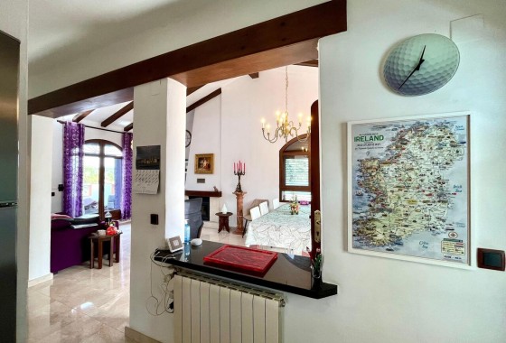 Venta - Chalet Independiente -
Villamartín - Costa Blanca