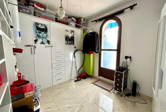 Venta - Chalet Independiente -
Villamartín - Costa Blanca