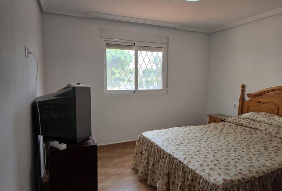 Resale - Freistehende Villa -
Orihuela Costa - Campoamor