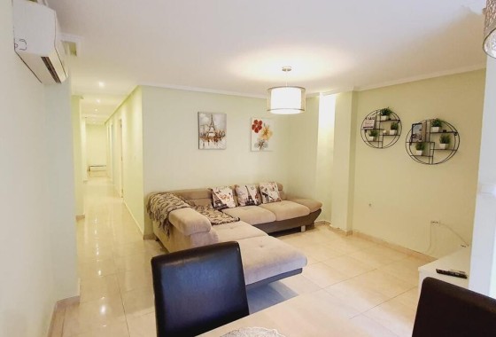Herverkoop - Appartement / Flat -
Torrevieja - Center