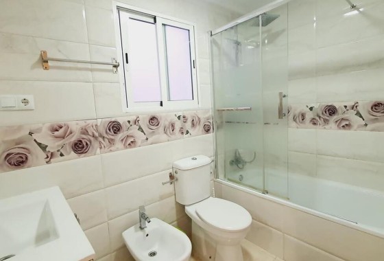 Herverkoop - Appartement / Flat -
Torrevieja - Center