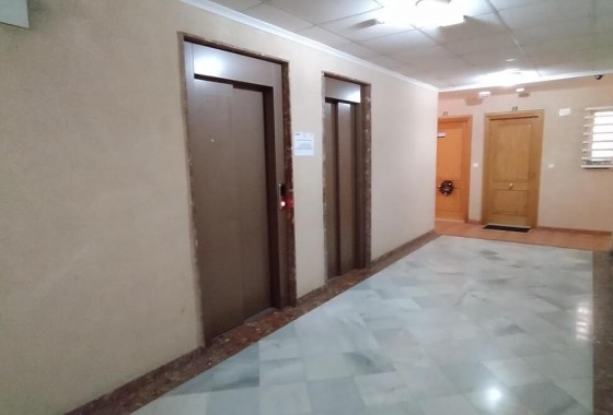 Wiederverkauf - Wohnung / Apartment -
Torrevieja